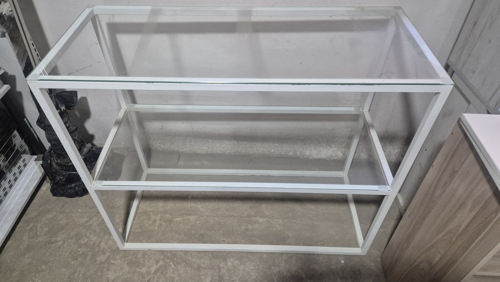 Стол стеклянный с полками