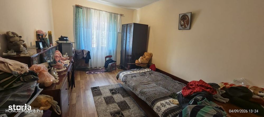 Casă spațioasă de vânzare în Popricani, Iași – 1500mp teren