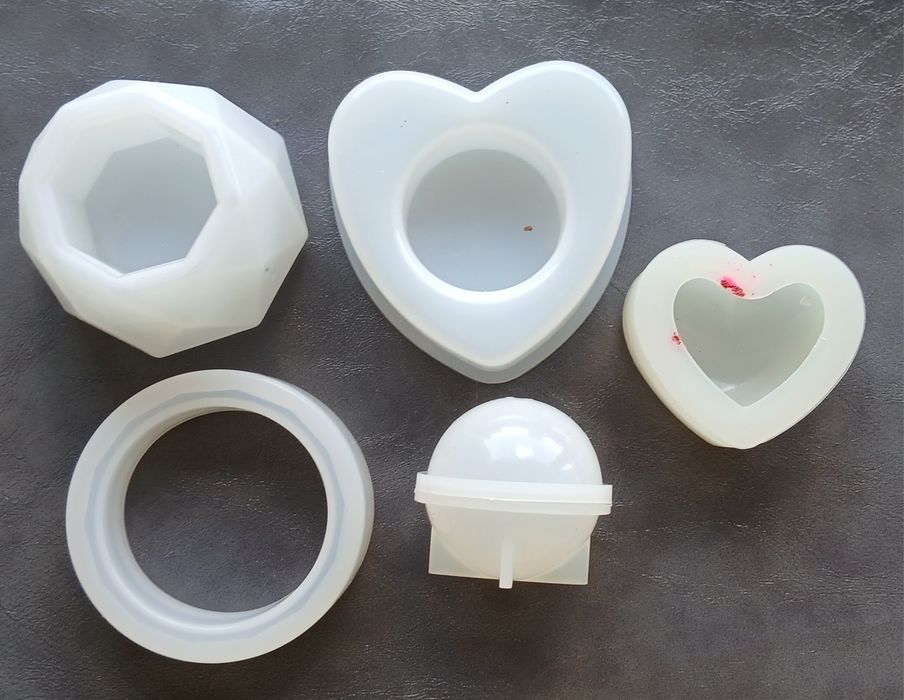 Продам недорого молды