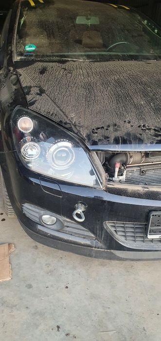 Far bixenon afl Opel Astra H, far stg,far dreapta xenon afl Opel Astra