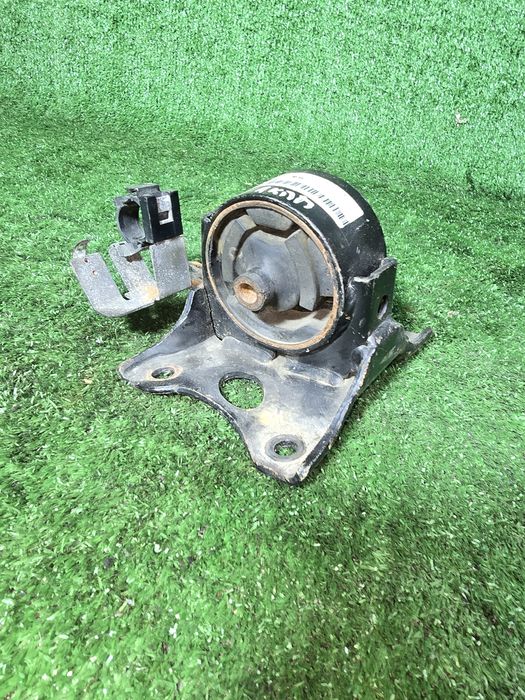 Подушка опора акпп Ниссан Максима Цефиро Nissan Cefiro maxima a32 a33