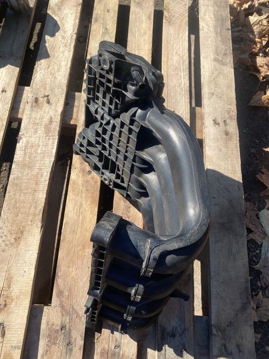 Всмукателен колектор за нисан кашкай 1.6 бензин