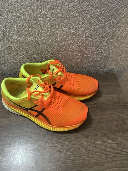 Маратонки Asics FFturbo