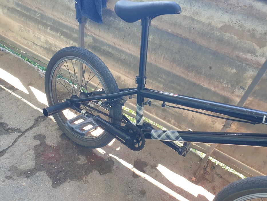 Велосипед BMX продаю