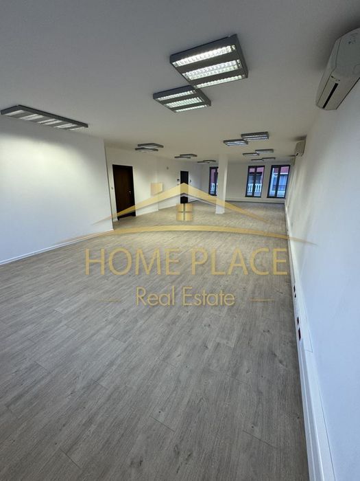 Дава се под наем Офис в Варна, Център - 160 кв.м за 1438.2 € - Снимка #2