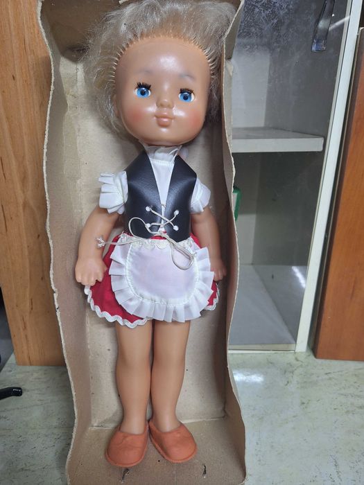 Păpușă Epoca de Aur