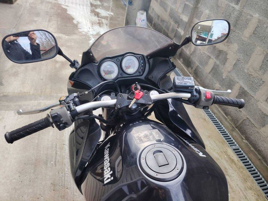 Kawasaki Z 750 S на части