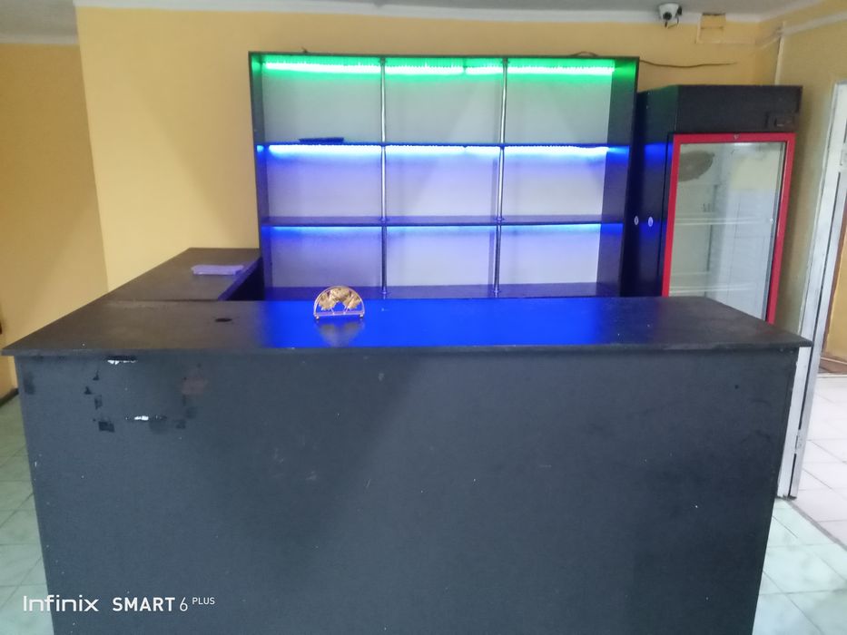 Мебель диван и стол