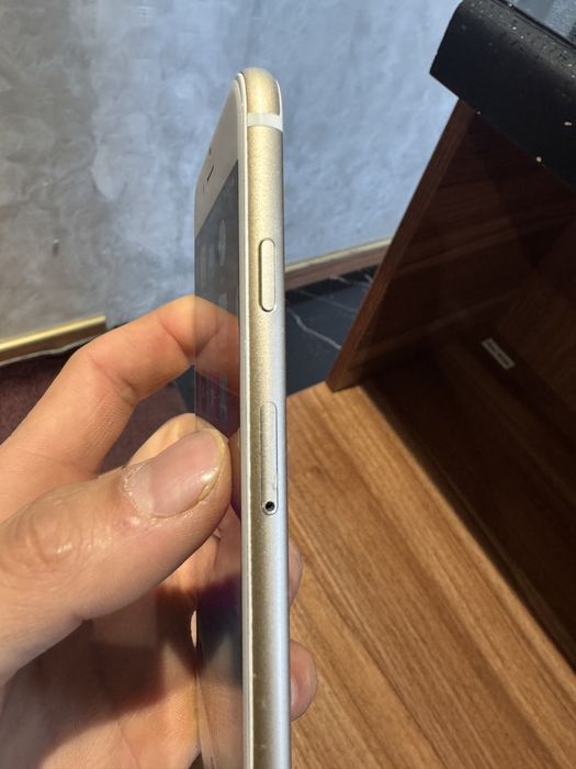 Iphone 6  64 Gb sotiladi ideal