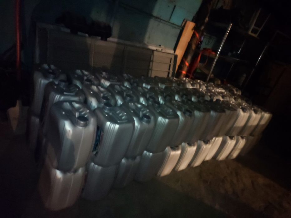 Конистра пластиковые