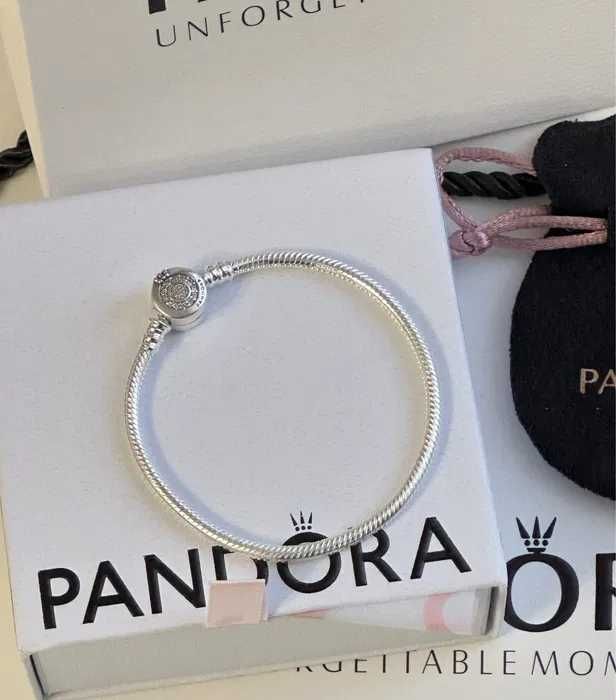 Гривна Пандора|Pandora