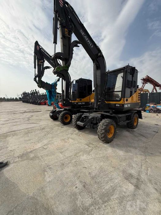 SEADYLI QNL70E — колесный экскаватор 6 тонн