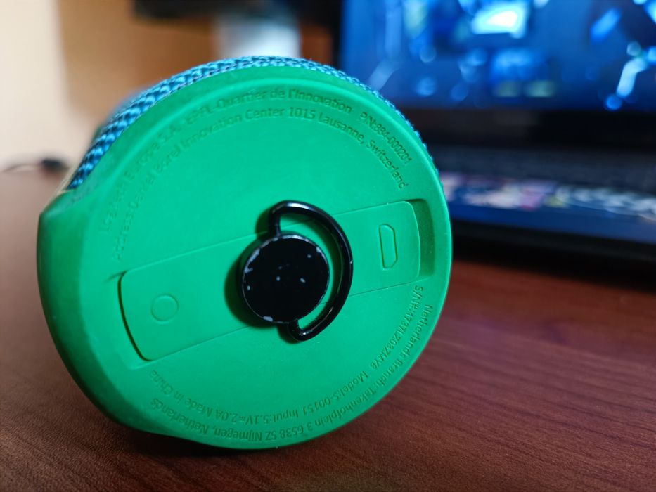 Тонколонка Logitech UE Boom 2