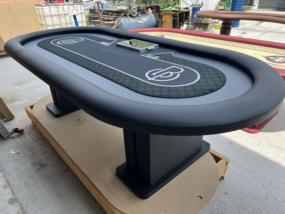 Masa de poker personalizata de Casino cu accesorii casino jetoniera metalic drop box rake + tips cu racetrack Customtables.eu stoc Bucuresti