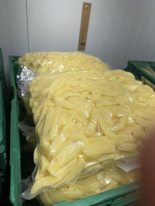 Cartofi curatati/Vinete congelate