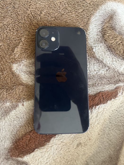Продам айфон 12 mini