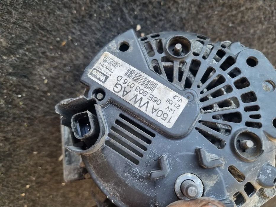Alternator Audi A6 4F C6 2.0 TDI diesel 150A cod 06E903016D Valeo