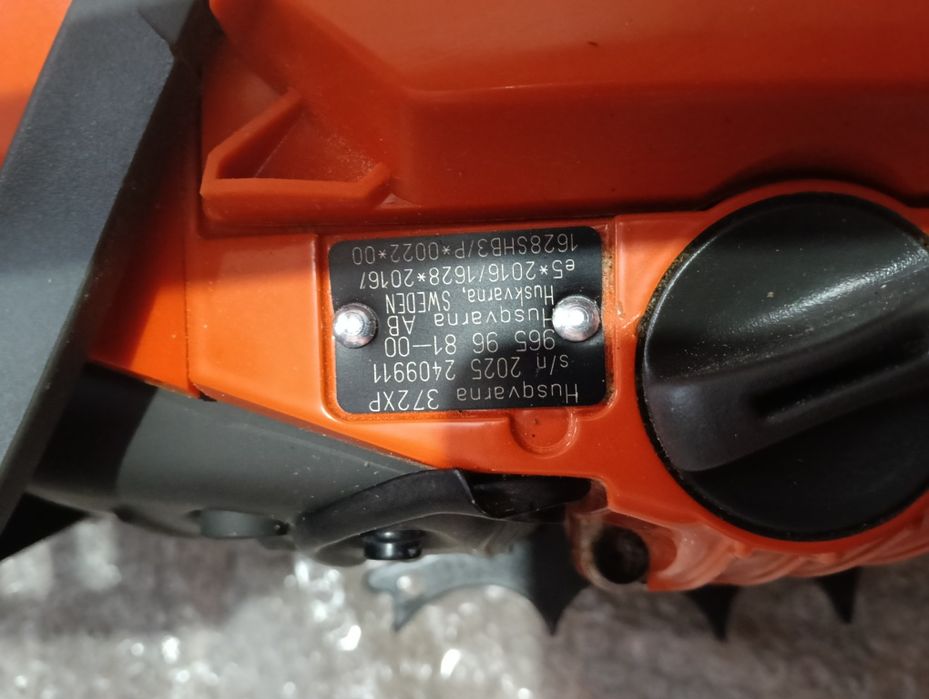 Vând urgent Husqvarna 372 XP-XTORQ