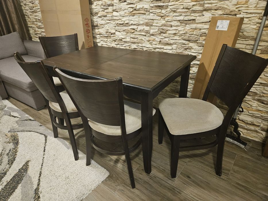 Разтегателна трапезна маса компект със столове