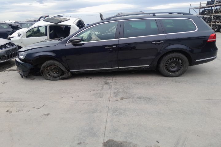 Dezmembrez Volkswagen VW Passat B7