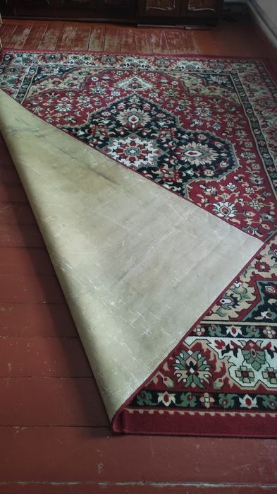 Продается ковёр.