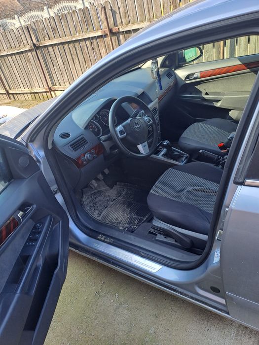 Opel astra h 1.7