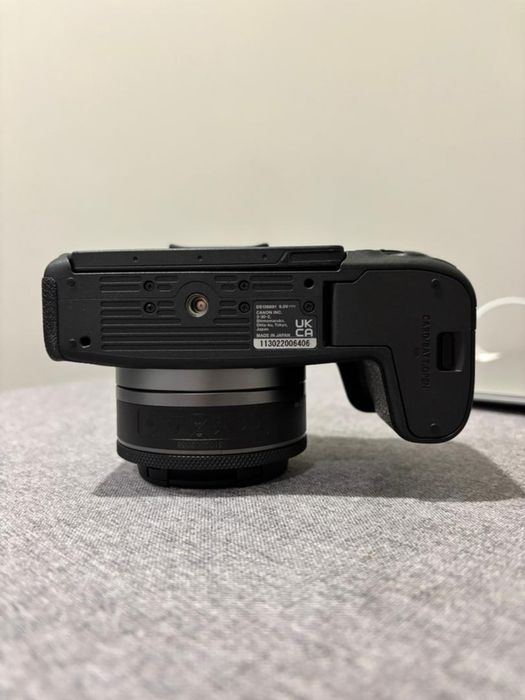 Canon R5 и Canon r8 Canon RF28mm 4 аккамулятора