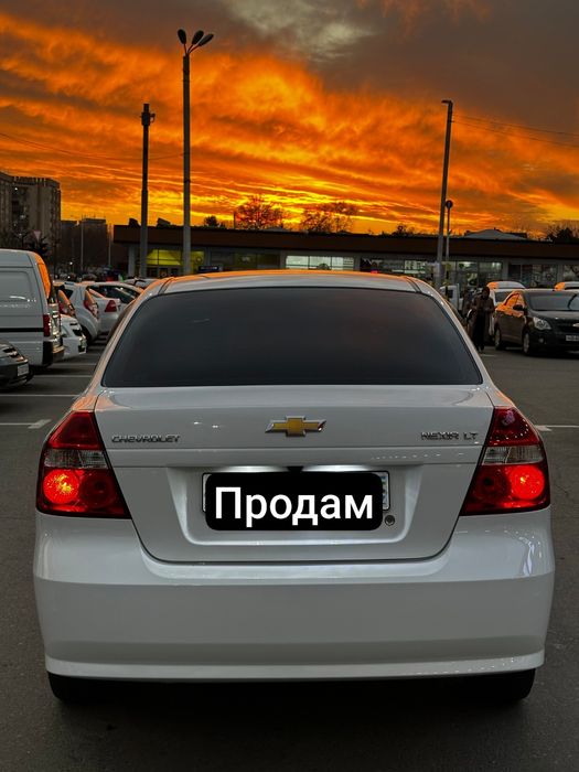 Продам Нексия 3 с Метан Газом