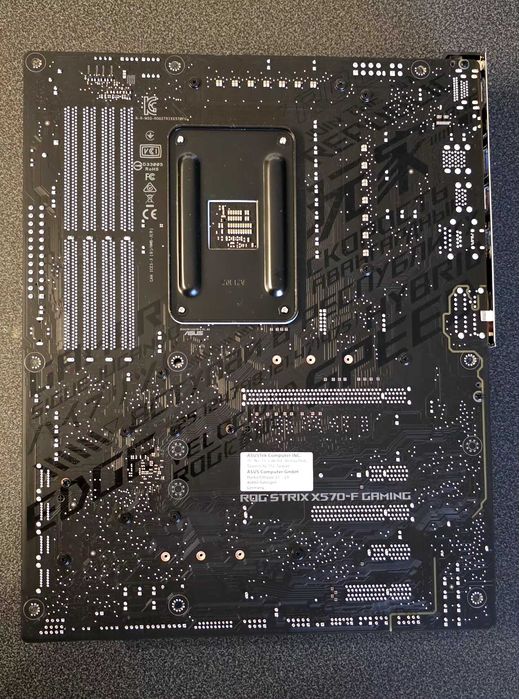 Placa de baza ASUS X570-F, CPU AMD 5950X, RAM 64 GB