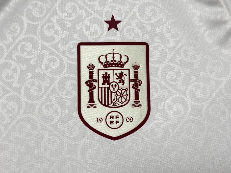 Испания 2026 world cup away тениска
