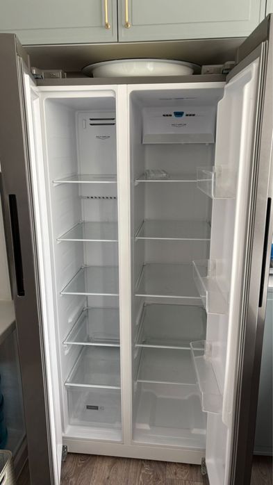 холодильник продам