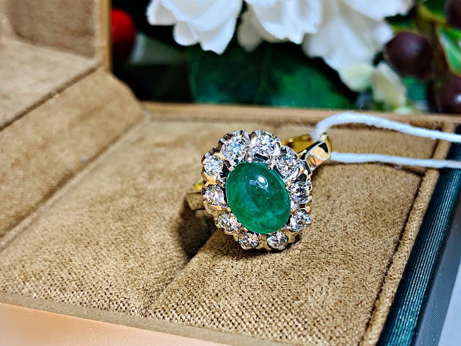 Культовый статный золотой комплект Голубые Озера