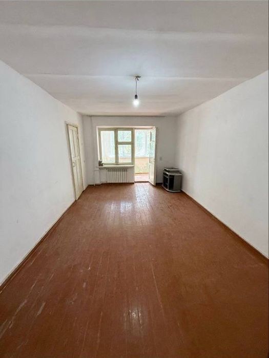 Чирчик 1 м/р Октябрь 2х 58 кв/м 33.000$ Бош толов ва паспорт бн Ипотек