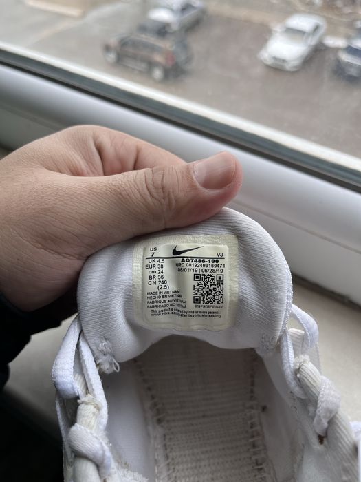 Б/у найк кросовка