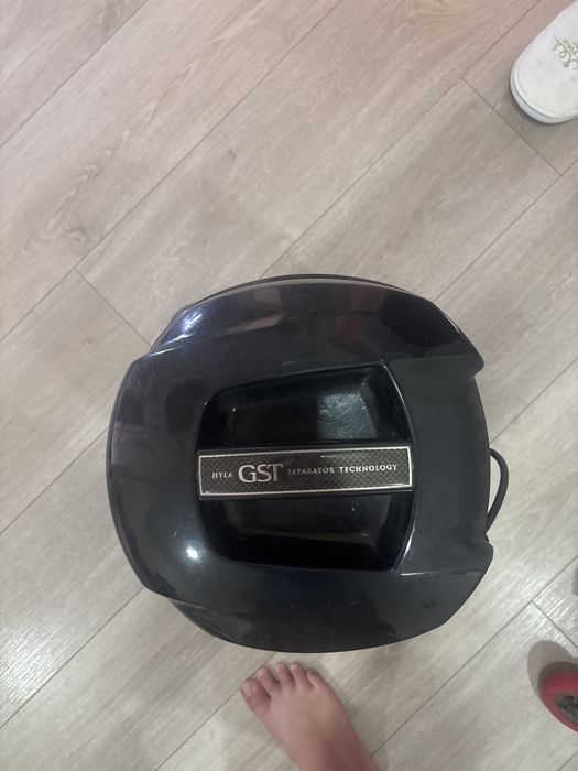 Пелосос GST за 1 млн брали