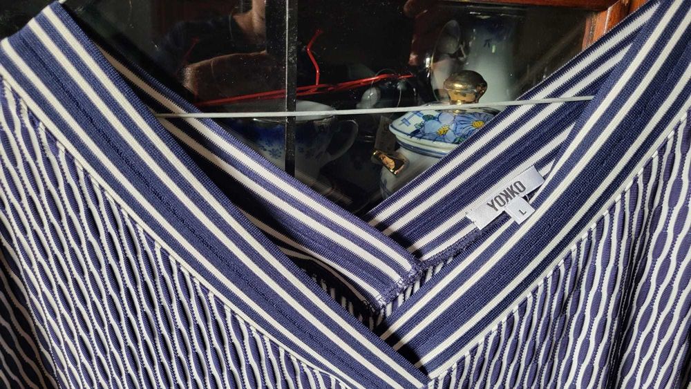 Vand rochie foarte frumoasa conica Yokko din jerse supraelastic