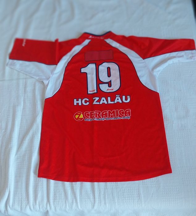 Mez de handball cu semnături