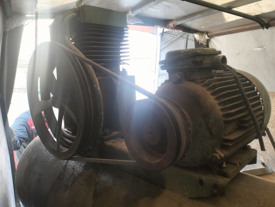 Продам Компрессор 500 л