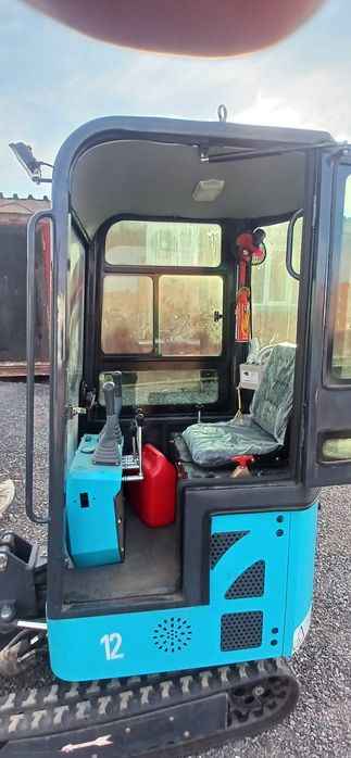 Мини экскаватор 1 тонна