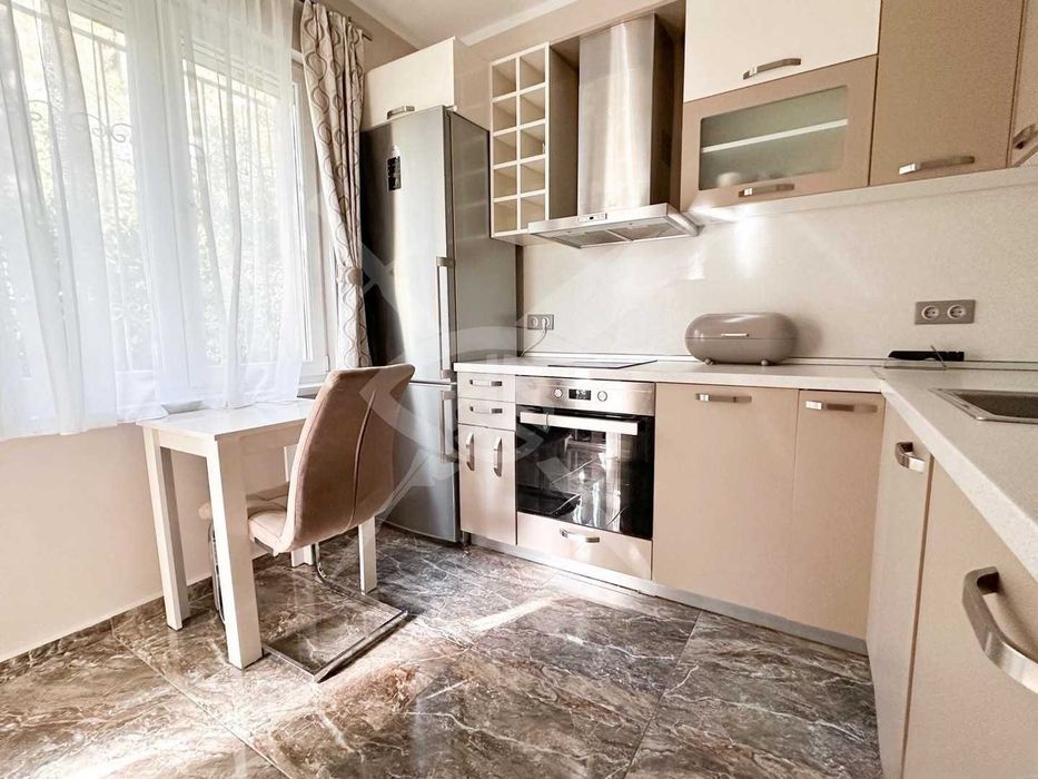 Дава се под наем Двустаен апартамент в София, Лозенец - 89 кв.м за 1200 € - Снимка #3