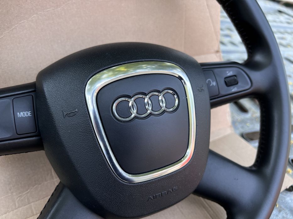 Audi A6 4F Перфектен Мулти Волан.