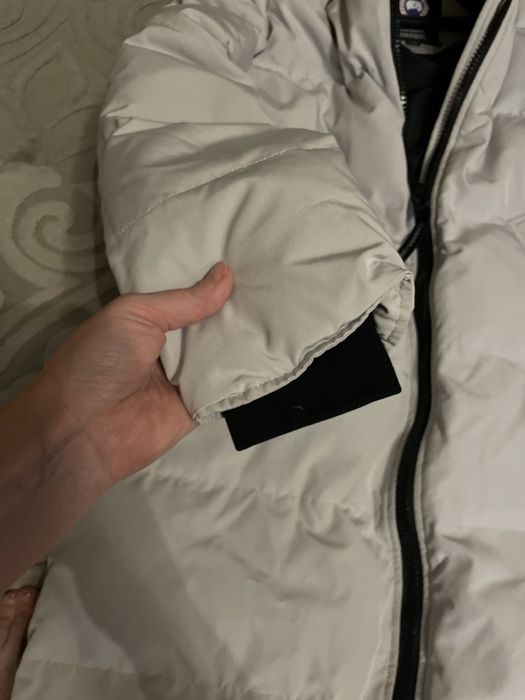 Верхняя одеждах куртки