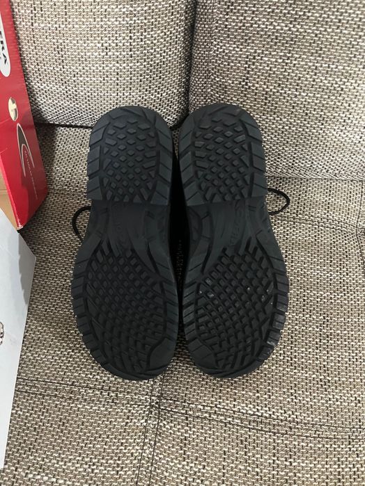 Обувки боти зимни