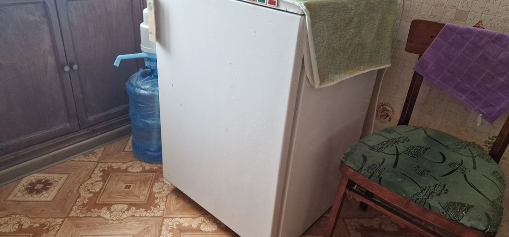 Продам морозильник