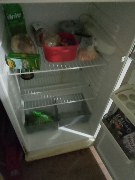 Продам холодильник