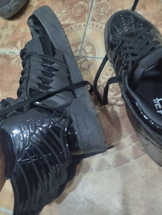 Jeremy Scott wings black patent 42 размер