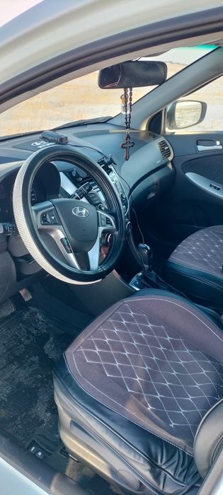 Продам Hyundai Solaris 2015