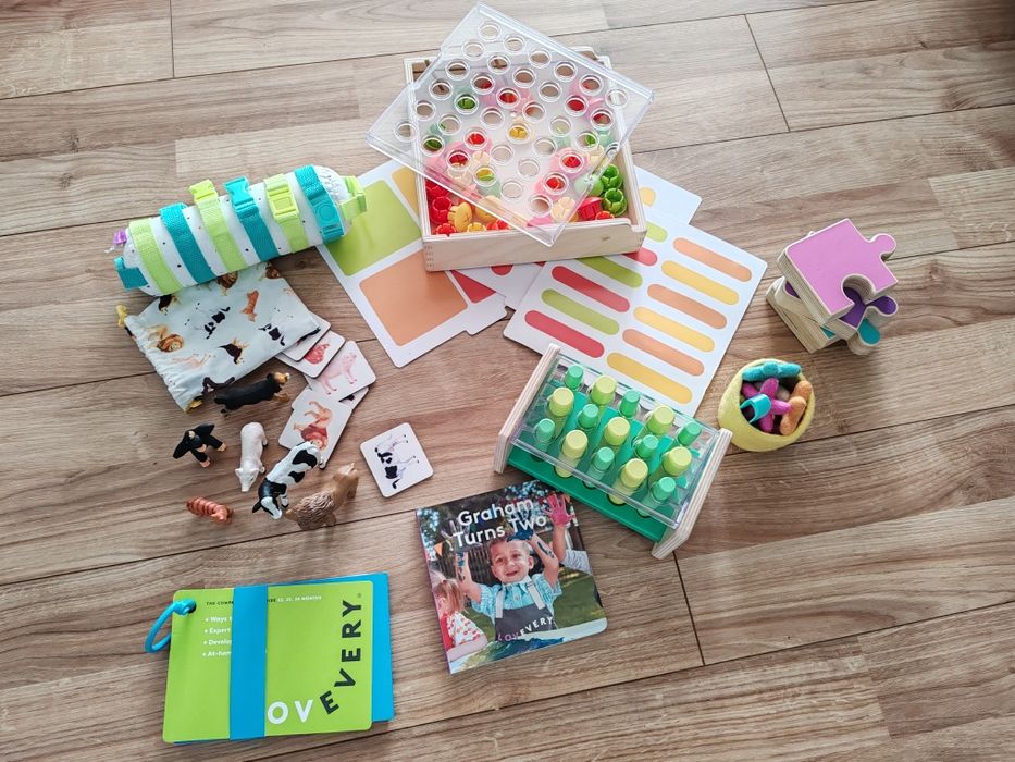 Jucării Lovevery - seturile "The Companion" si " The Helper"