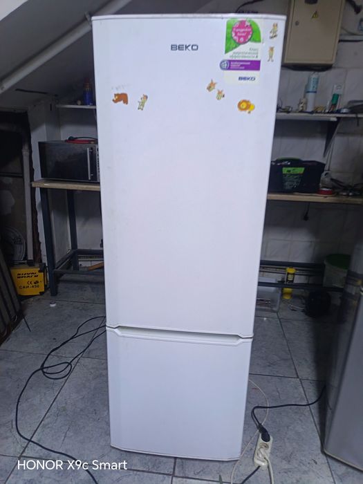 Продам холодильник