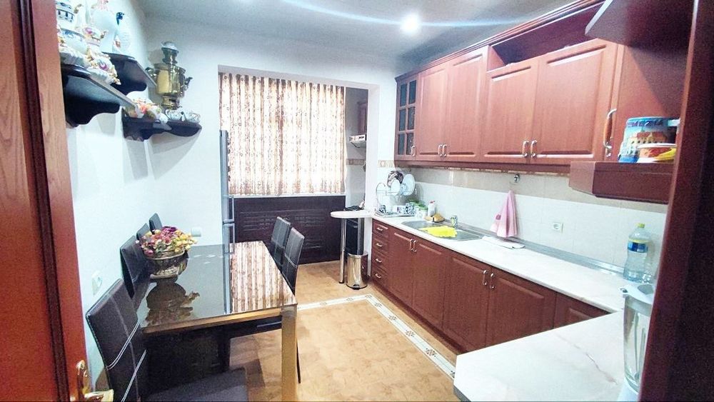 6ком Айбек метро Ойбек Афросиаб Россия Аура Кунаева